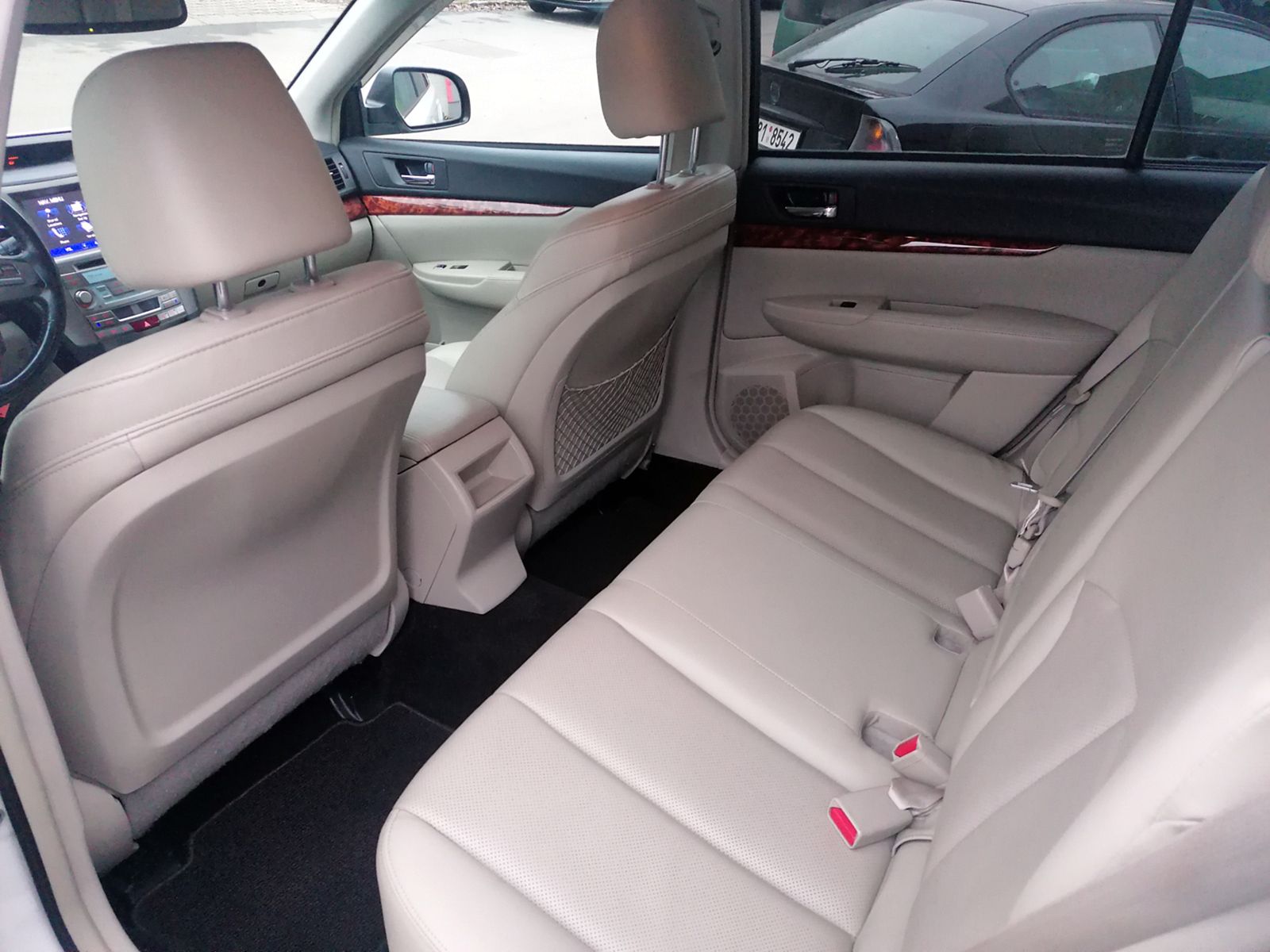 SUBARU Outback 3.6R Comfort 5AT MY2011 USA